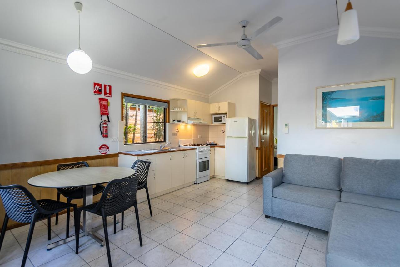 Ingenia Holidays Cairns Coconut Kültér fotó A typical studio apartment